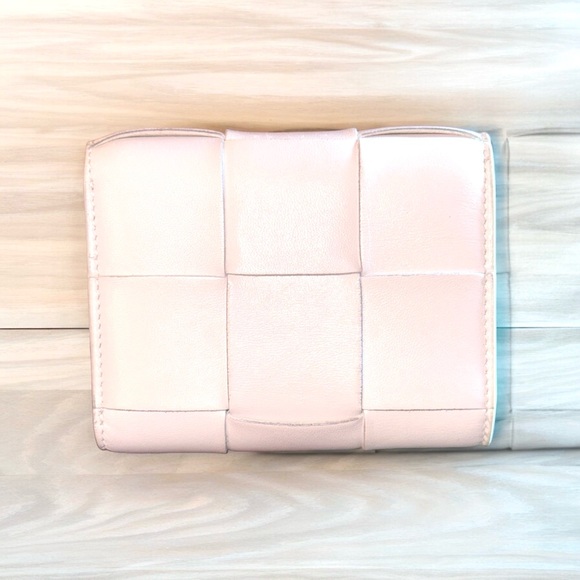 BOTTEGA VENETTA CASSETTE COMPACT WALLET - Picture 2 of 7